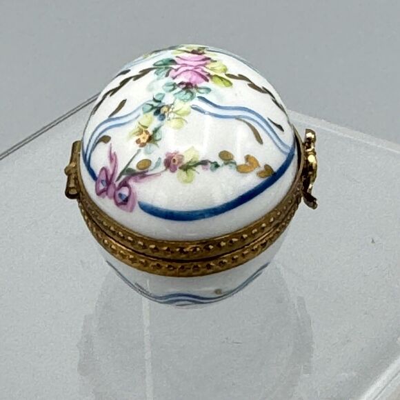 Vtg Limoges France Egg Shaped Hinged Trinket Box Floral Ribbon Thimble Inside - Picture 3 of 10